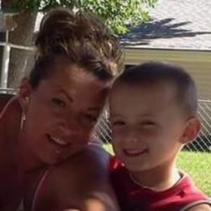 Meet your Posher, April